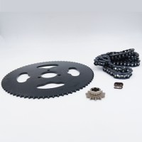 Понижающий комплект цепь T8F 166 звеньев + ведущая звезда T8F 11T + ведомая звезда T8F 74T 35 мм для детского бензинового мотоцикла 49сс 2Т сбоку