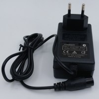 Зарядное устройство 12В 1А аккумулятора детского бензинового квадроцикла штекер gx12-3p снизу